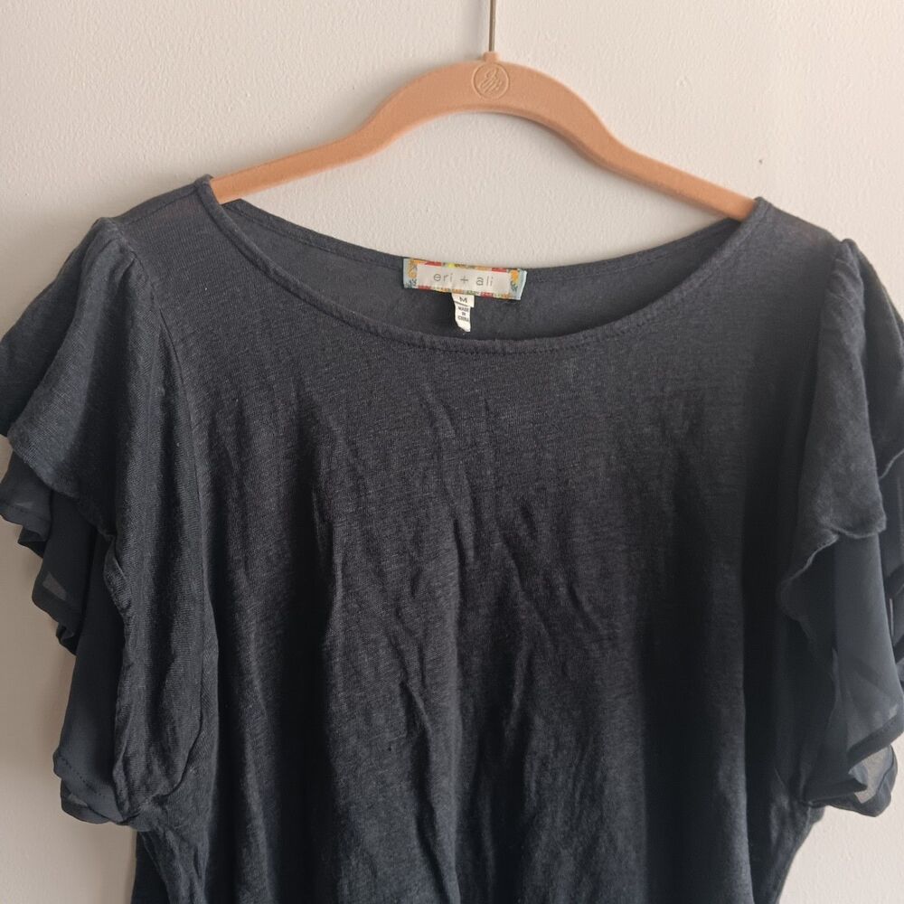 Anthropologie’s Eri & Ali Grey Linen Flutter Sleeve Cinch Sides Blouse Size M - Picture 4 of 8